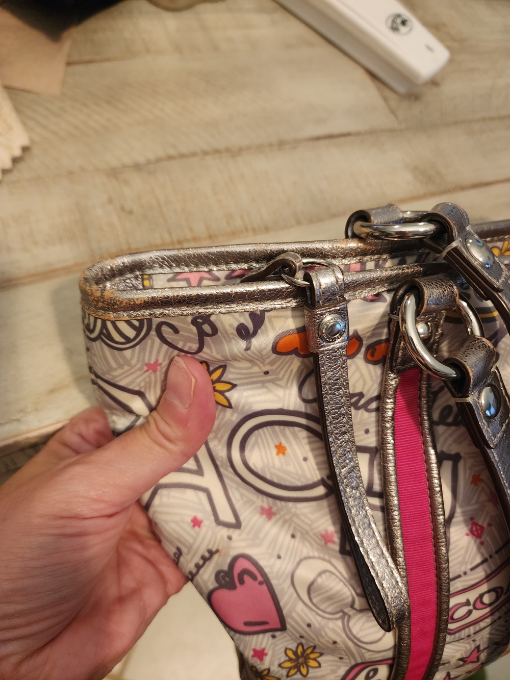 Coach Poppy Butterfly And Flower Graffiti Tote K1076-f15712 - Picture 13 of 14